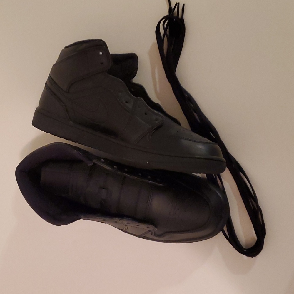 NIKE AIR JORDON 1 MID Men's black size 10.5 - Picture 7 of 15